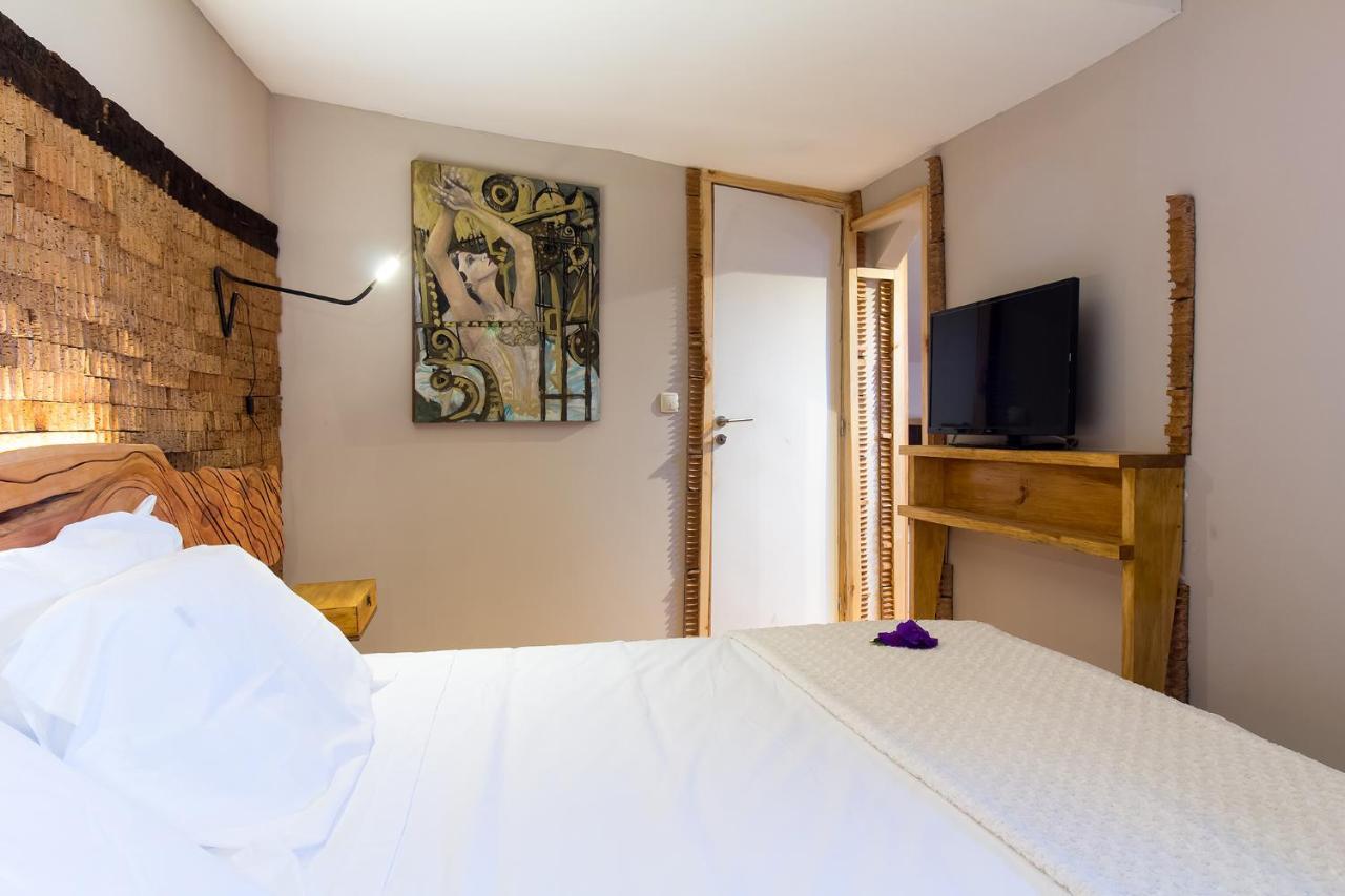 Feel At Home Guest House Ovar Exteriör bild